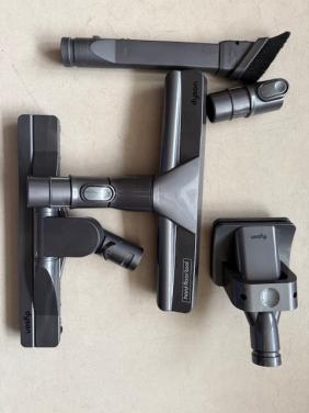 Dyson hulpstukken helemaal nieuw.