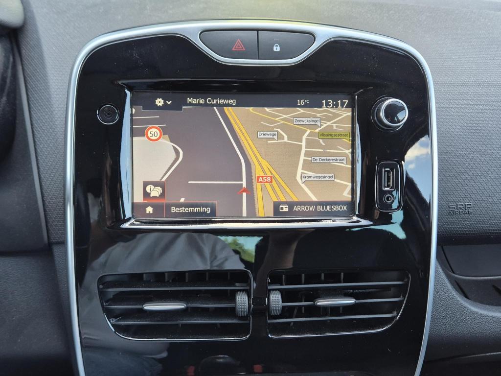 Renault Clio tce 90 eco2 expression airco, p-sensoren, trekhaak, bluetooth,