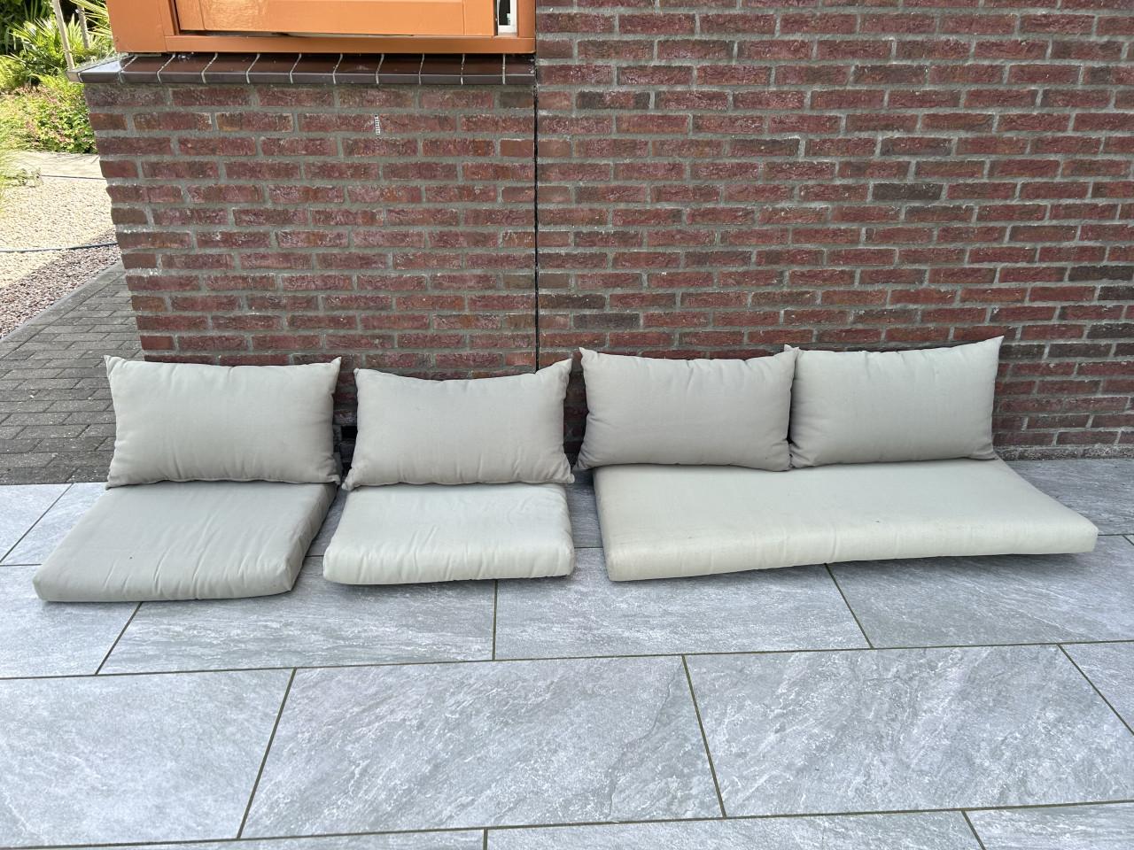 Kussens voor een loungeset