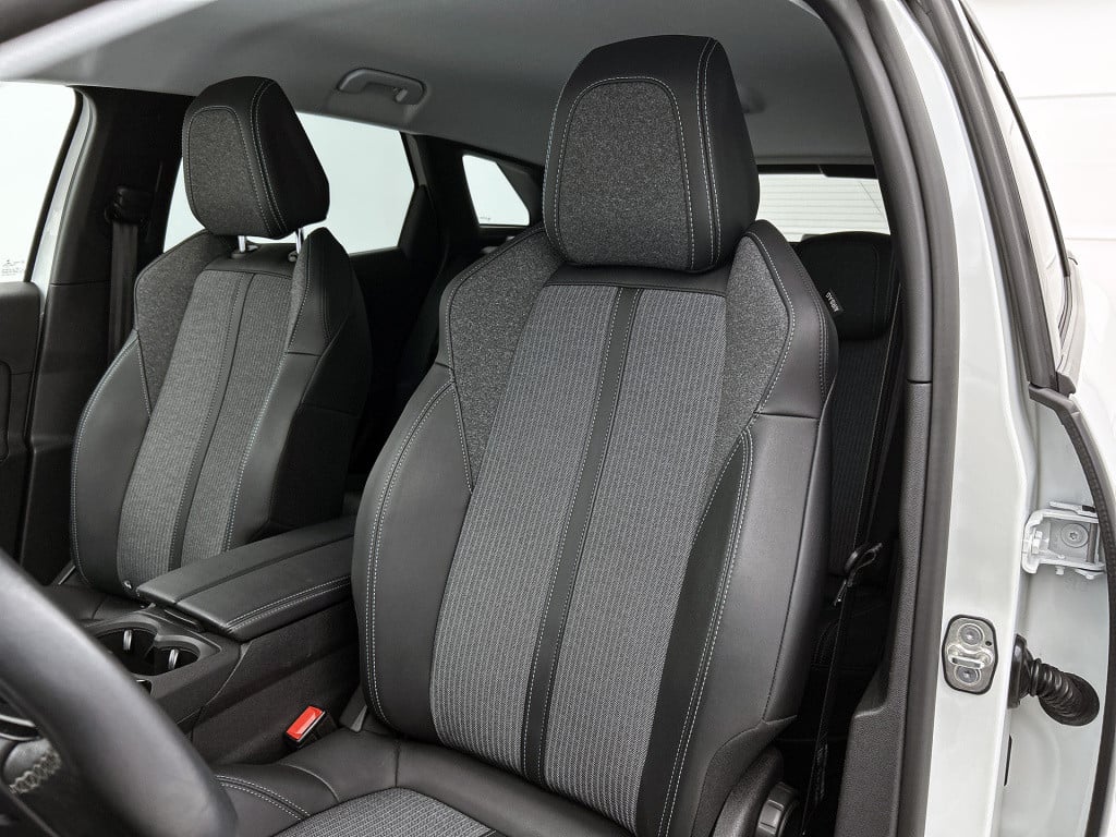 Peugeot 3008 plug-in hybrid 225pk automaat allure pack business | rijklaar 