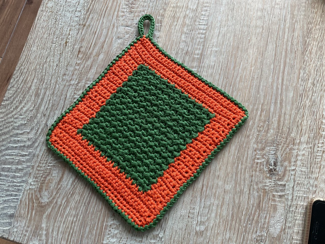 Nieuwe gehaakte pannenlappen.