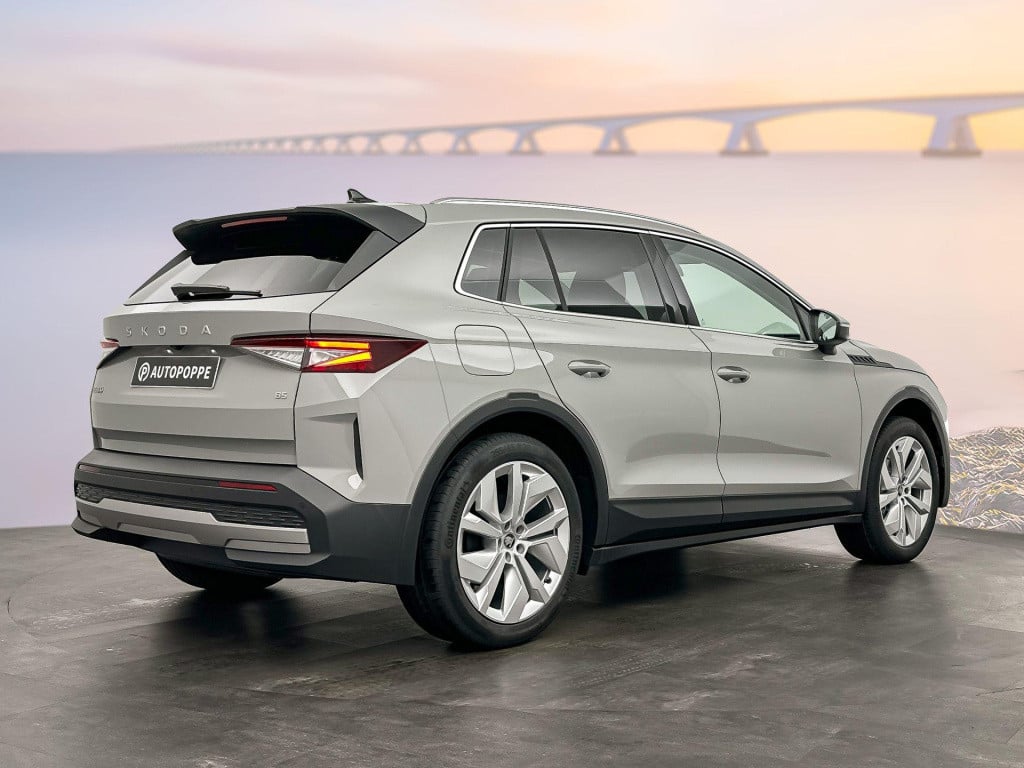Skoda Elroq business edition tour elektromotor 210 kw / 286 pk