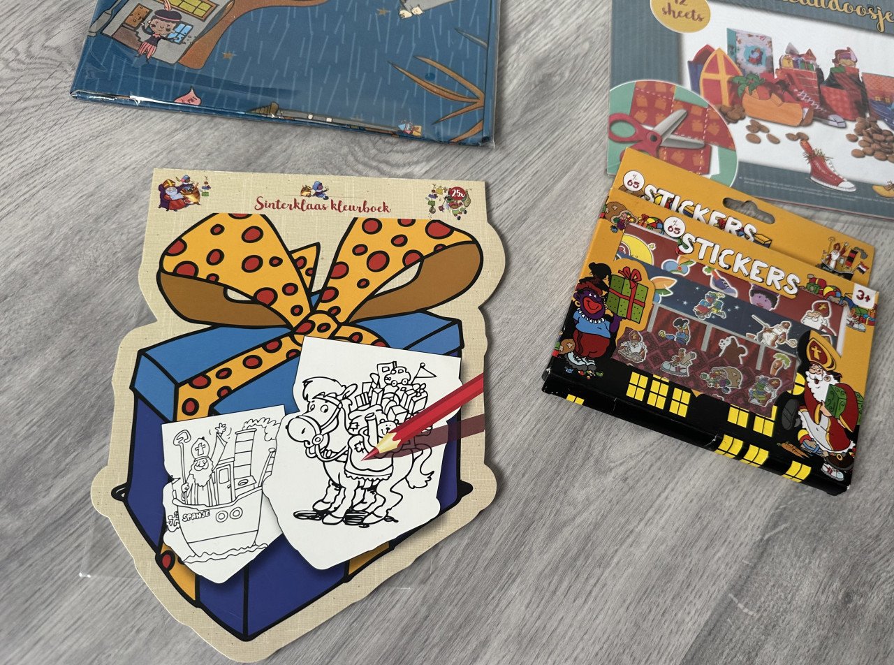 Knutsel-/kleurspullen Sinterklaas