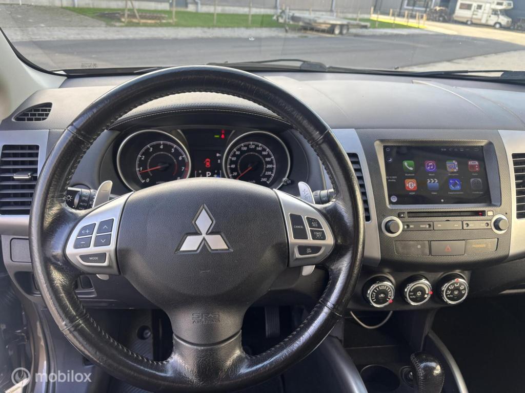 Mitsubishi Outlander 2.0 instyle
