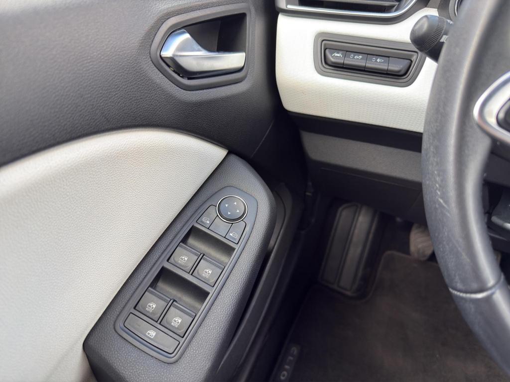Renault Clio 1.0 tce 90 techno | camera | carplay | clima | 16" | parksenso