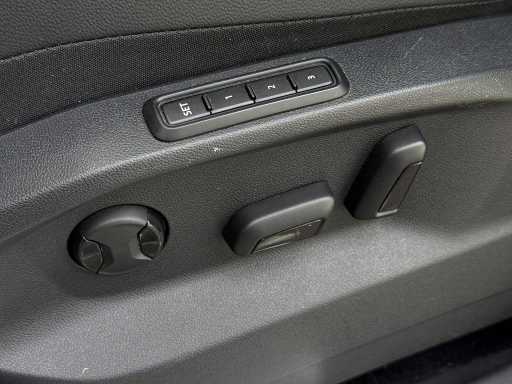 Volkswagen Tiguan 1.4 tsi ehybrid r-line business | vol opties | btw | pano