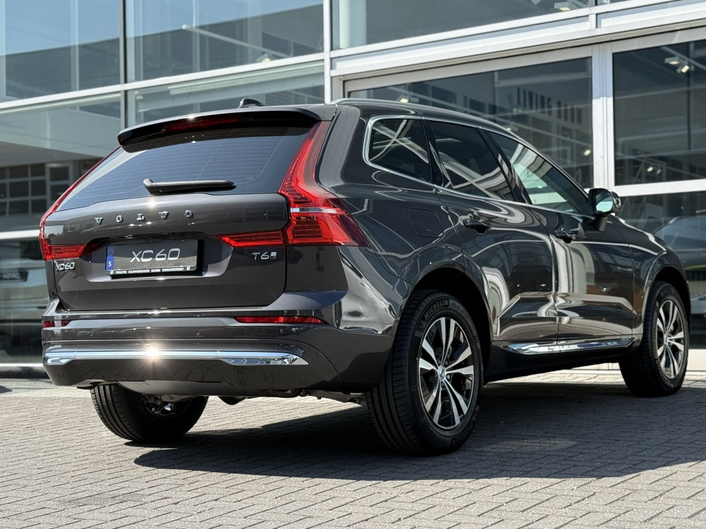 Volvo XC60 t6 awd gt essential driver assist