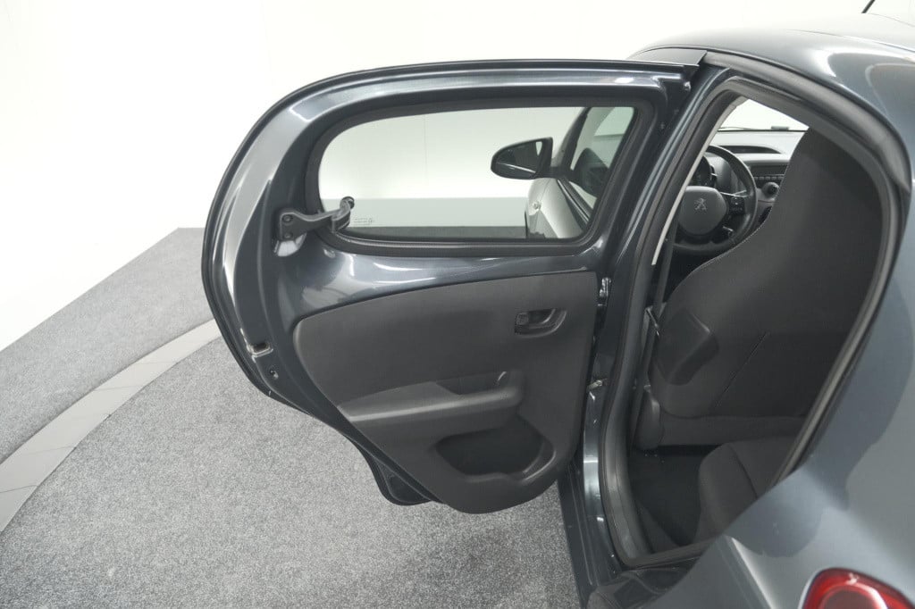Peugeot 108 1.0 e-vti active | airco | bluetooth radio | getint glas | 5 de