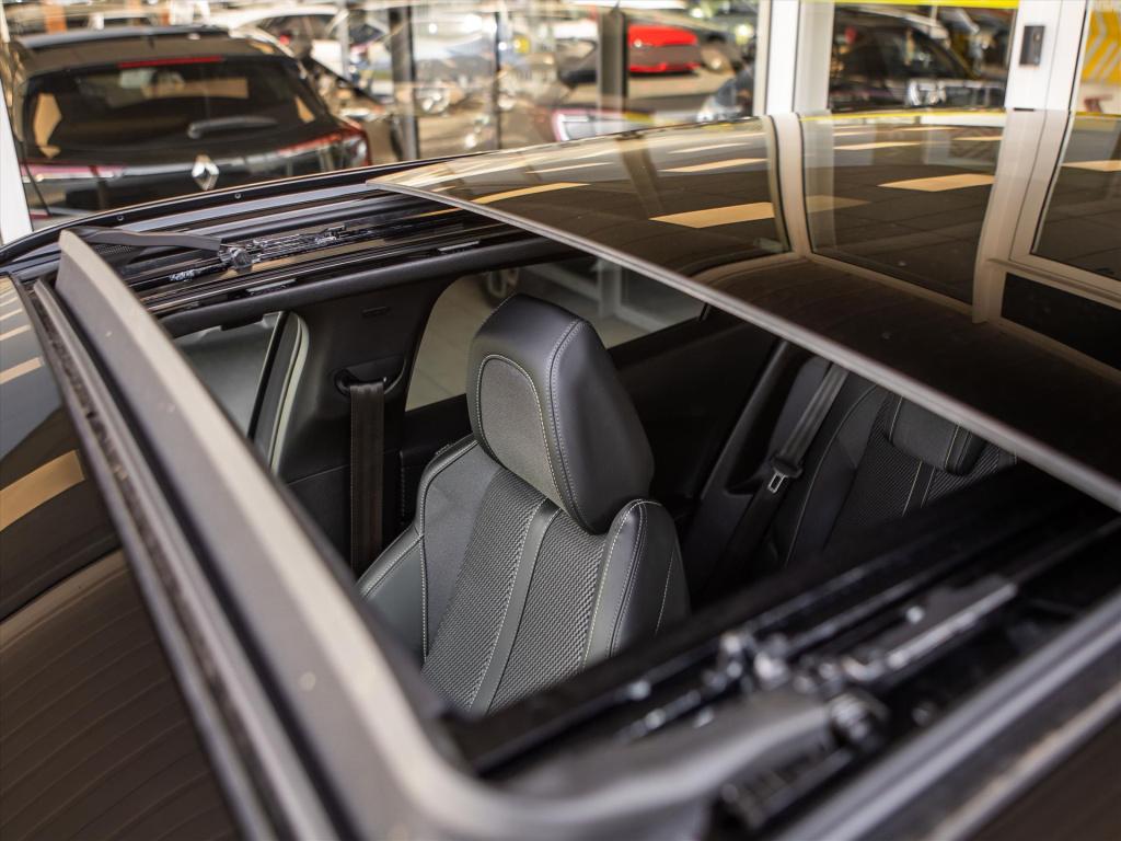 Peugeot 2008 1.2 hybrid 136pk e-dcs6 gt automaat | panoramadak | camera | n