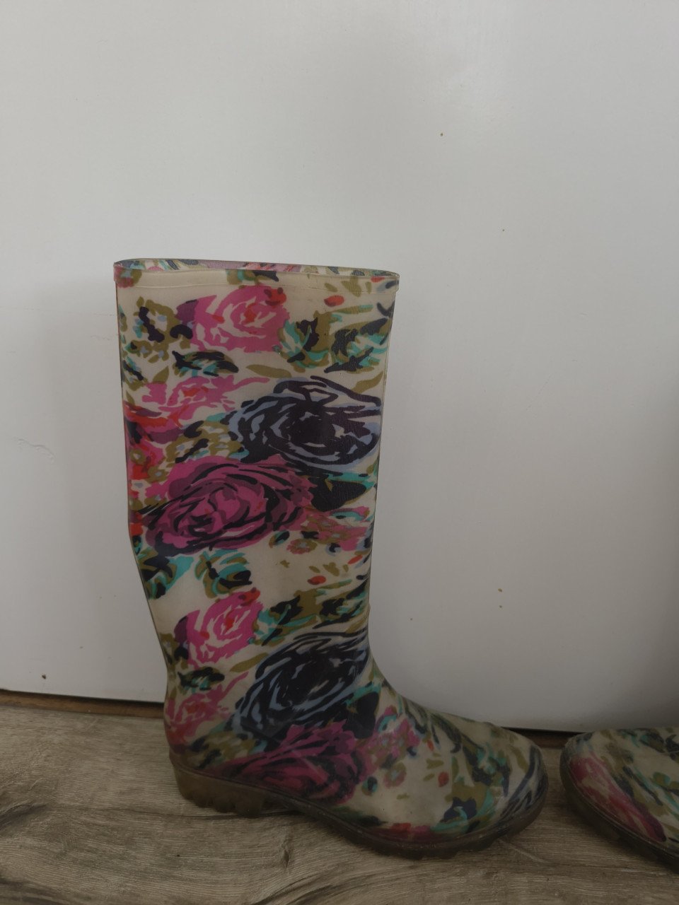 Mooie blauw roze regenlaarzen, bloemetjes laarzen, maat 37.