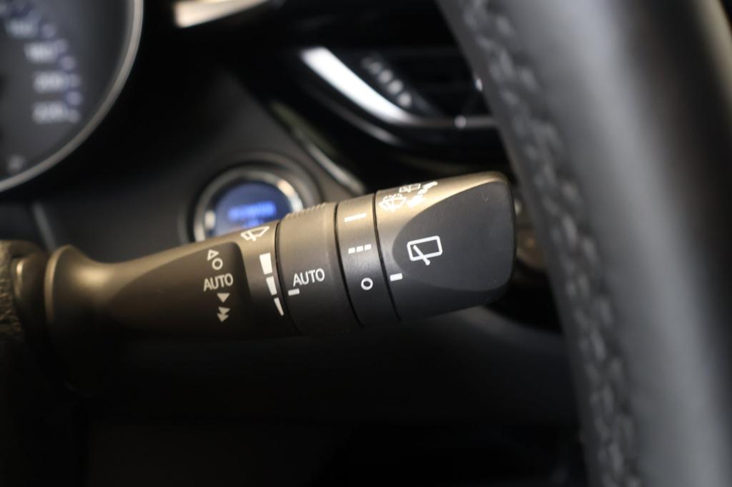 Toyota C-hr 1.8 hybrid executive ultimate nl auto, stoel + stuur verw, jbl,
