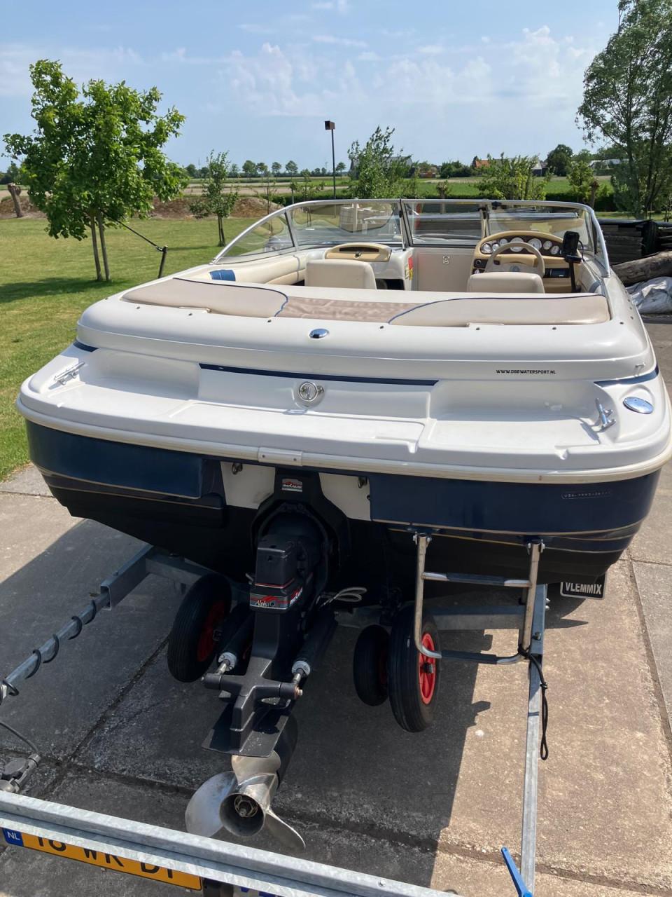Nette speedboot