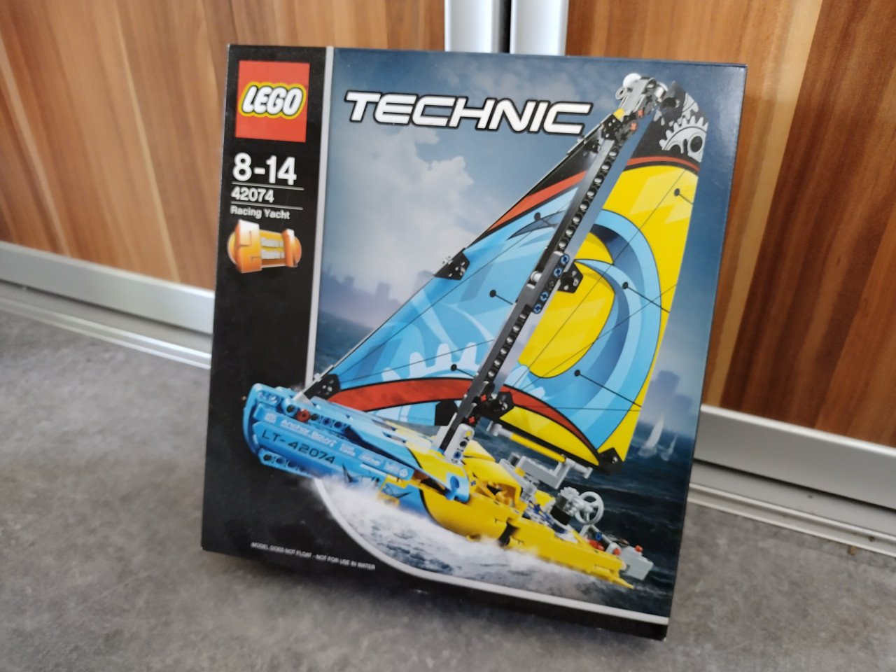 Lego Technic Racing Yacht 42074