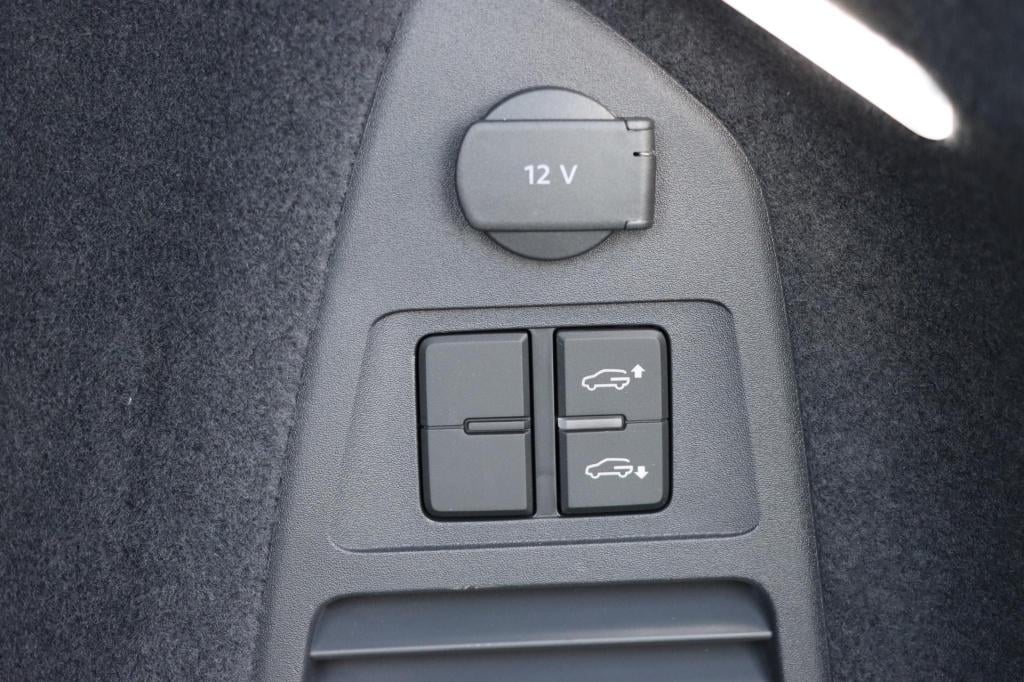 Volkswagen Touareg 3.0 tsi ehybrid 4motion r 462pk tiptronic | soh 97,8% |