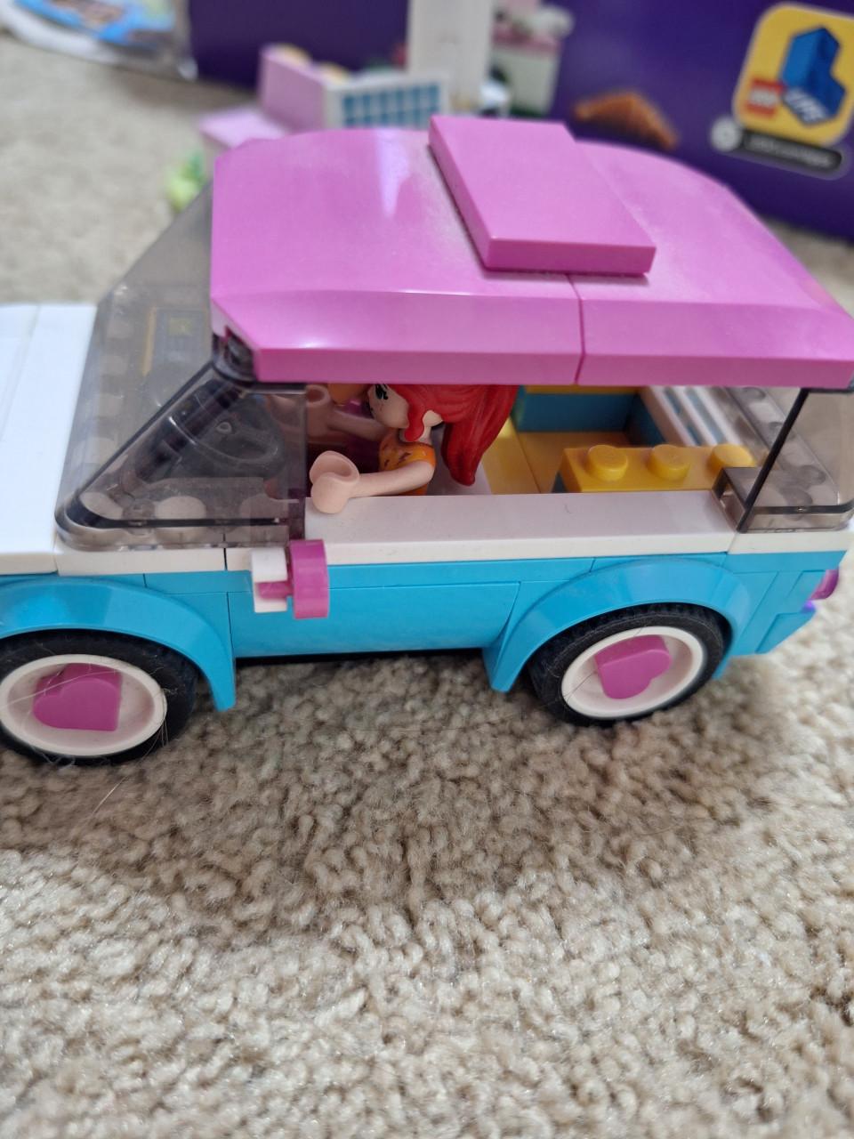 Lego Friends 41443, Olivia's elektrische auto, Leeftijd 6+