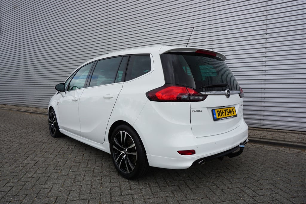 Opel Zafira 1.6 turbo business executive 7p. airco / navi / cruise / elektr