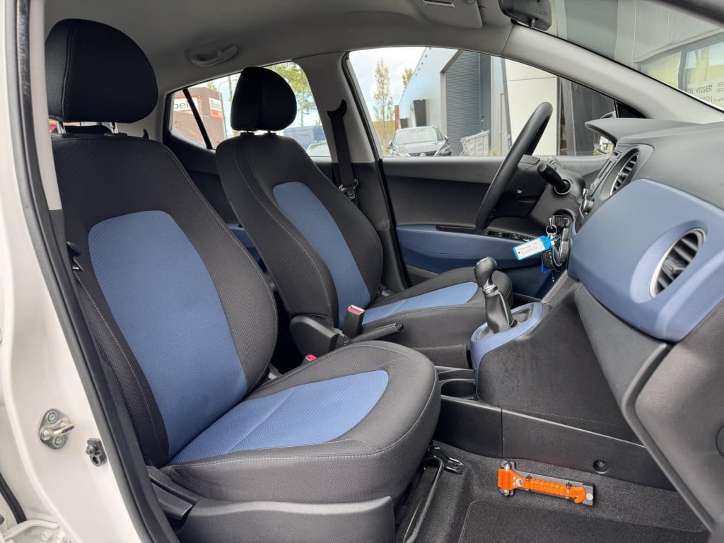Hyundai I 10 1.0i i-motion comfort plus | climate control | radio-cd/mp3 sp