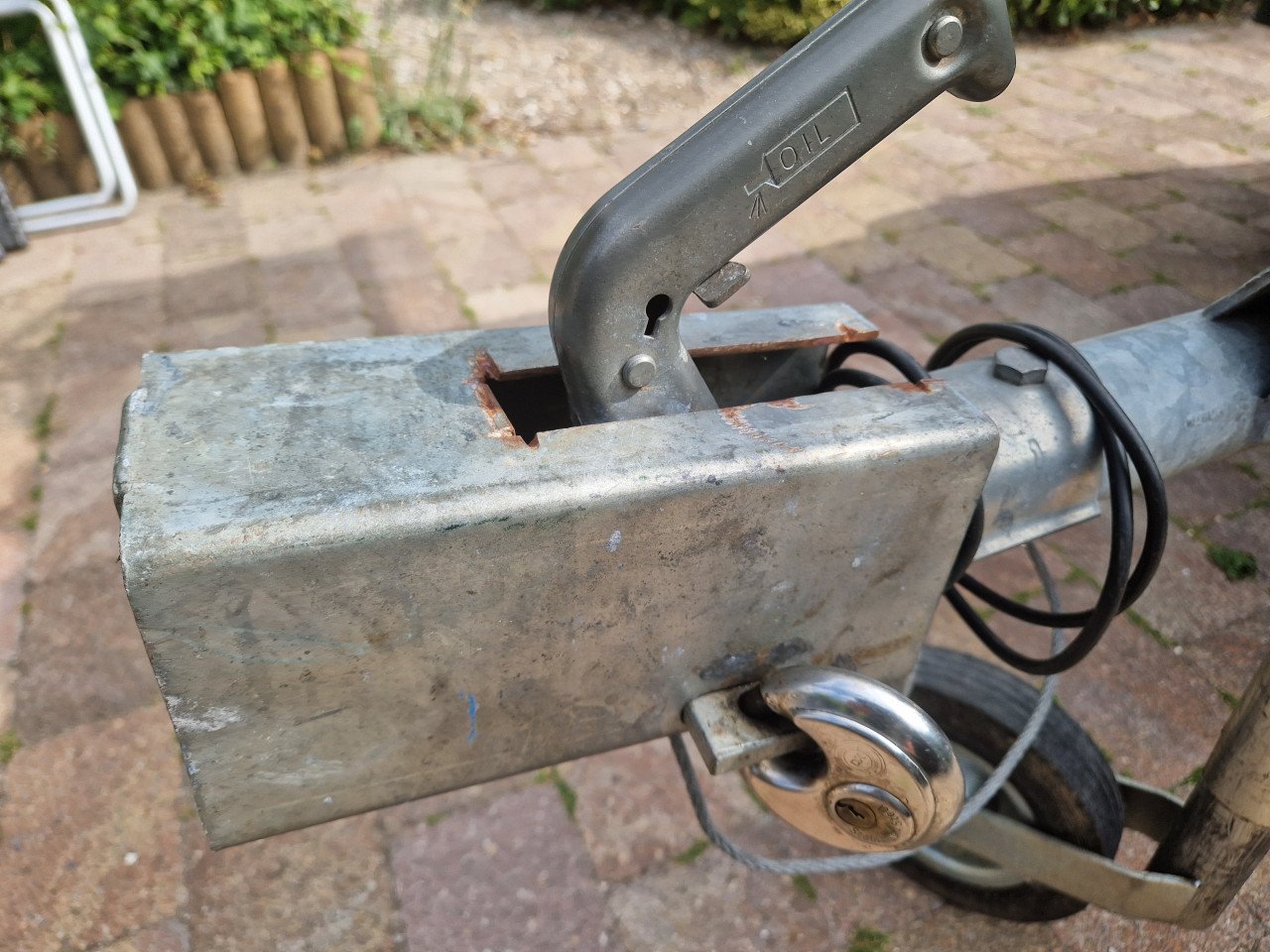 Te huur ruime kampeer aanhangwagen