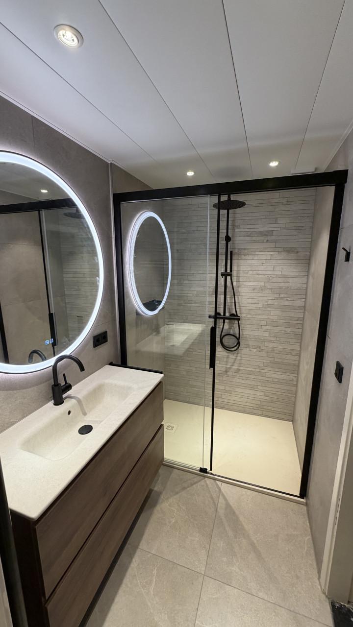 Badkamer renovatie en toilet renovatie
