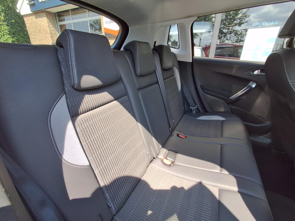 Peugeot 2008 1.2 pt 110pk allure eat6 automaat navigatie | achteruitrijcame