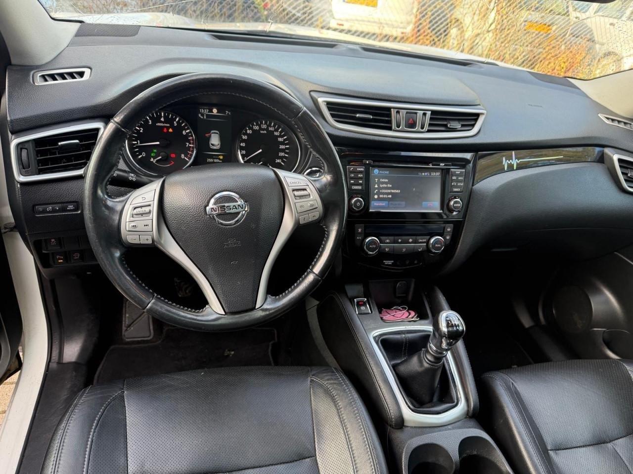 Nissan Qashqai 1.2 Tekna Pano/Camera/