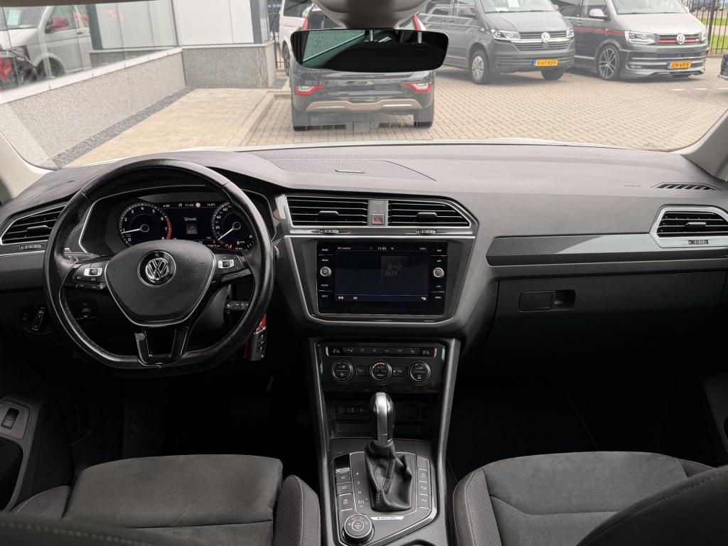 Volkswagen Tiguan 2.0 tsi 4motion r-line 220pk | acc | pano | stoelmassage 