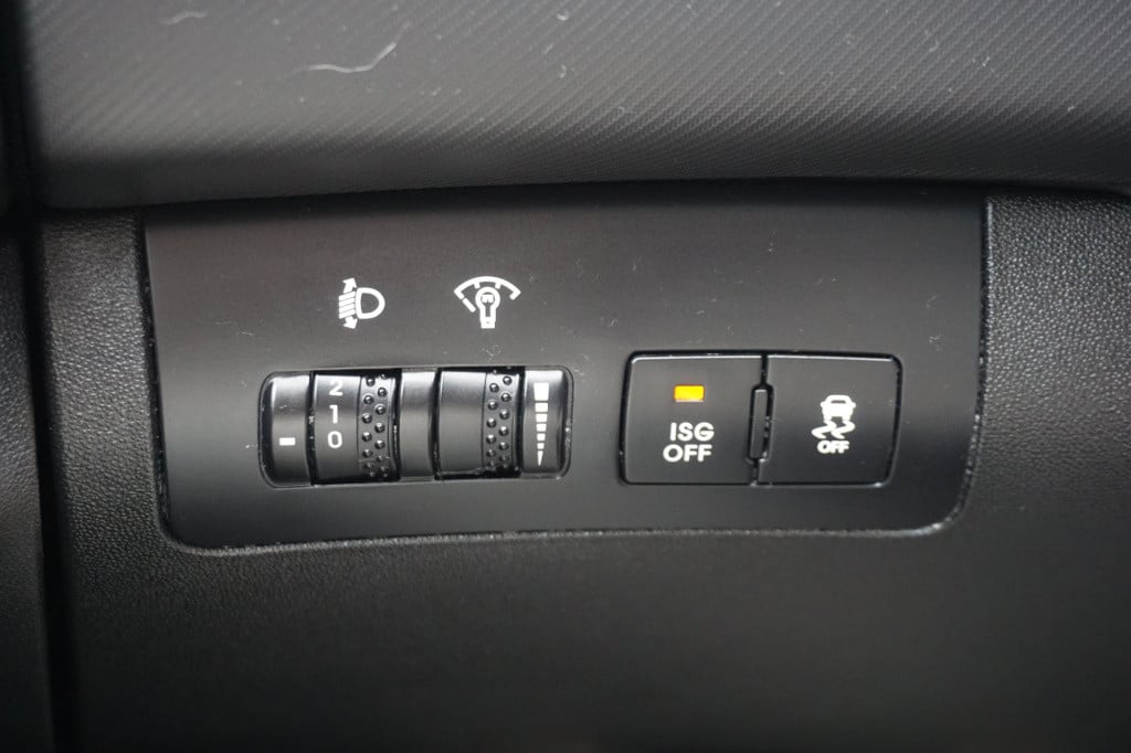 Kia Pro Cee D 1.6 cvvt seven sport airco / navi / cruise / camera / elektr.