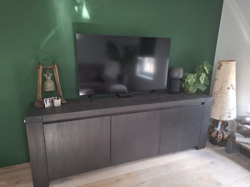 Tof zwart massief dressoir.