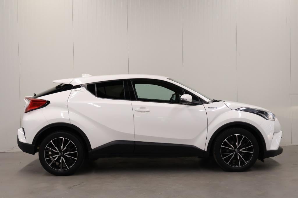 Toyota C-hr 1.8 hybrid dynamic