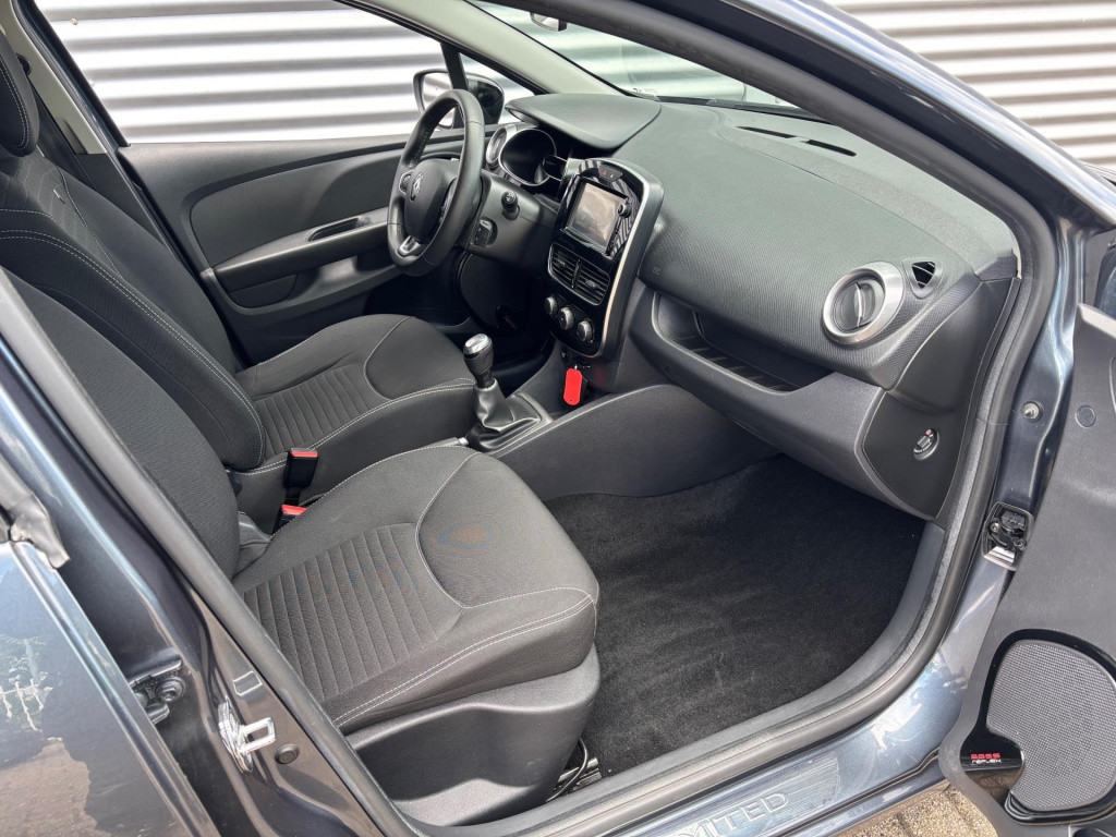 Renault Clio estate 1.2 16v