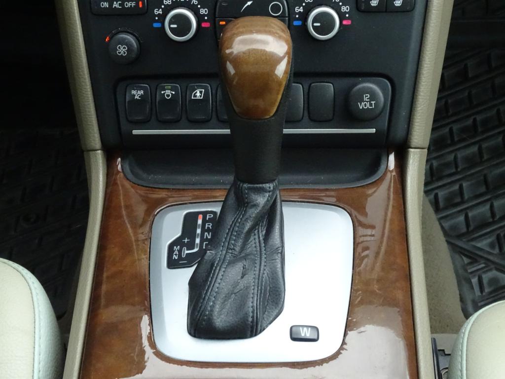 Volvo XC90 4.4 v8 executive edition 7-persoons | pano | stoeverwarming | me