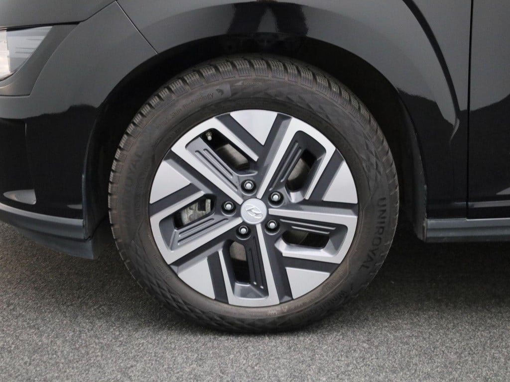 Hyundai Kona ev fashion 39 kwh