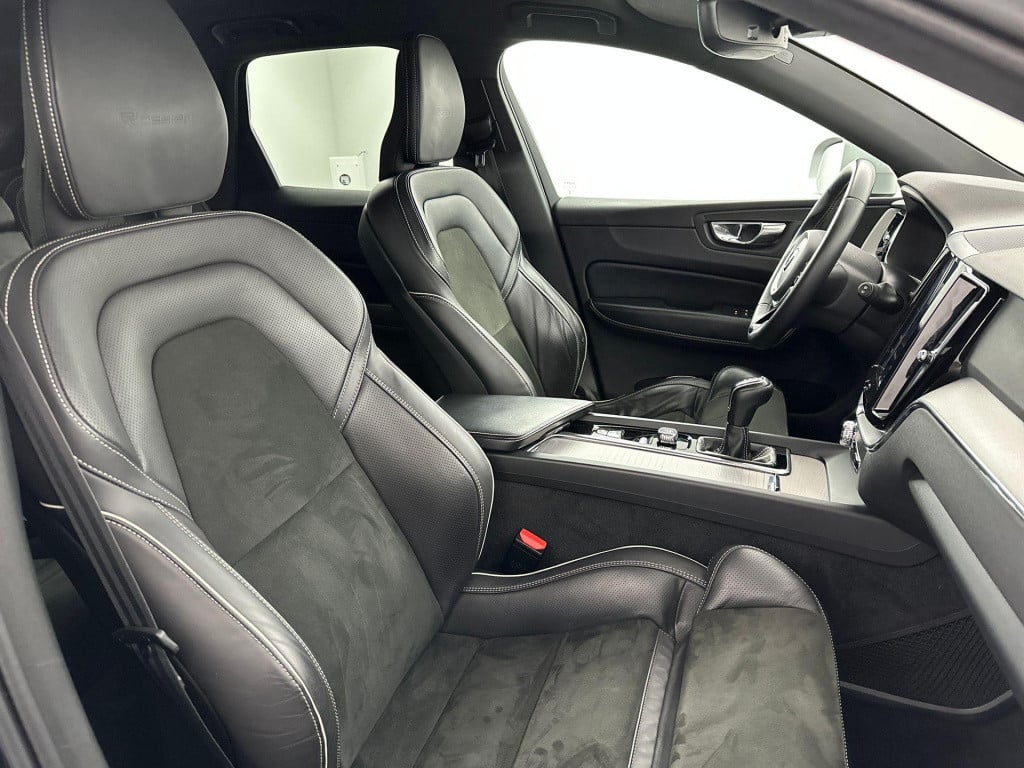 Volvo XC60 2.0 d4 r-design leder camera trekhaak