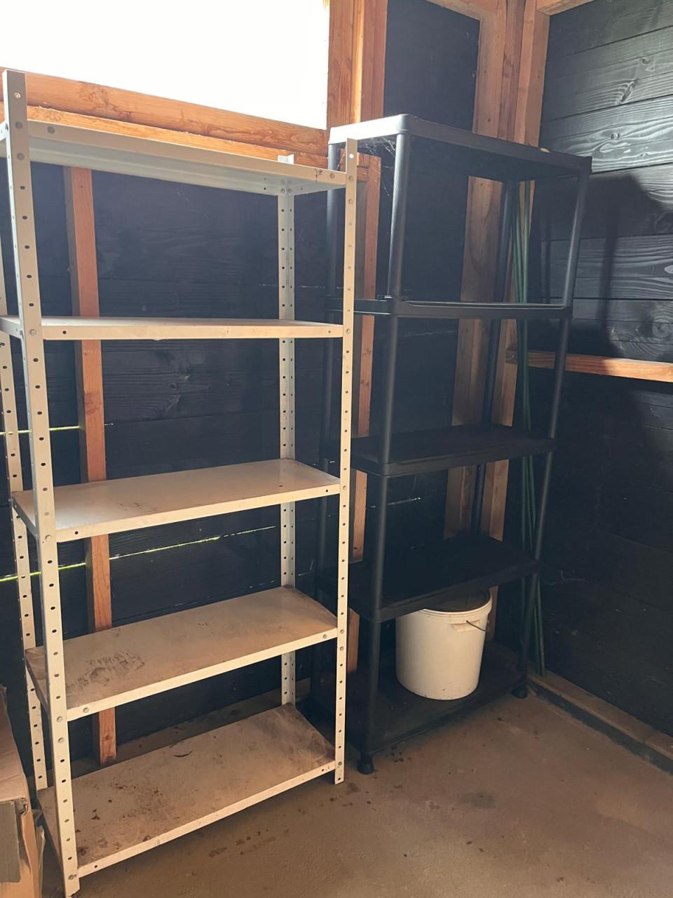 Metalen stellingkast