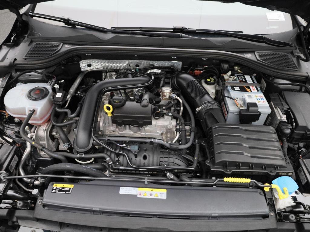 Volkswagen Golf variant 1.0 tsi life | virtual cockpit | sfeer verlichting 
