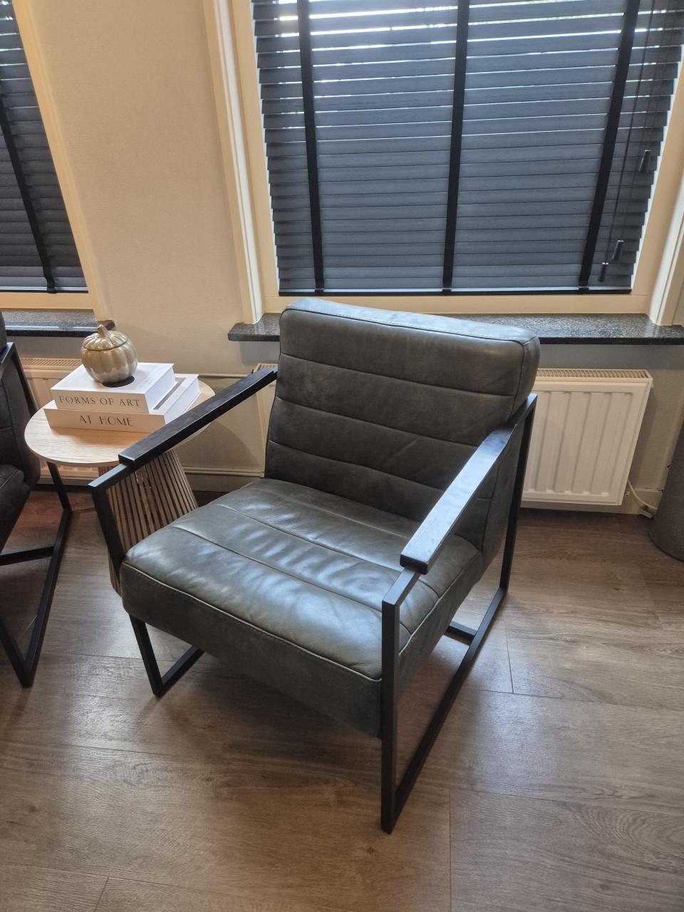 2 x groene leren fauteuil van merk Volt