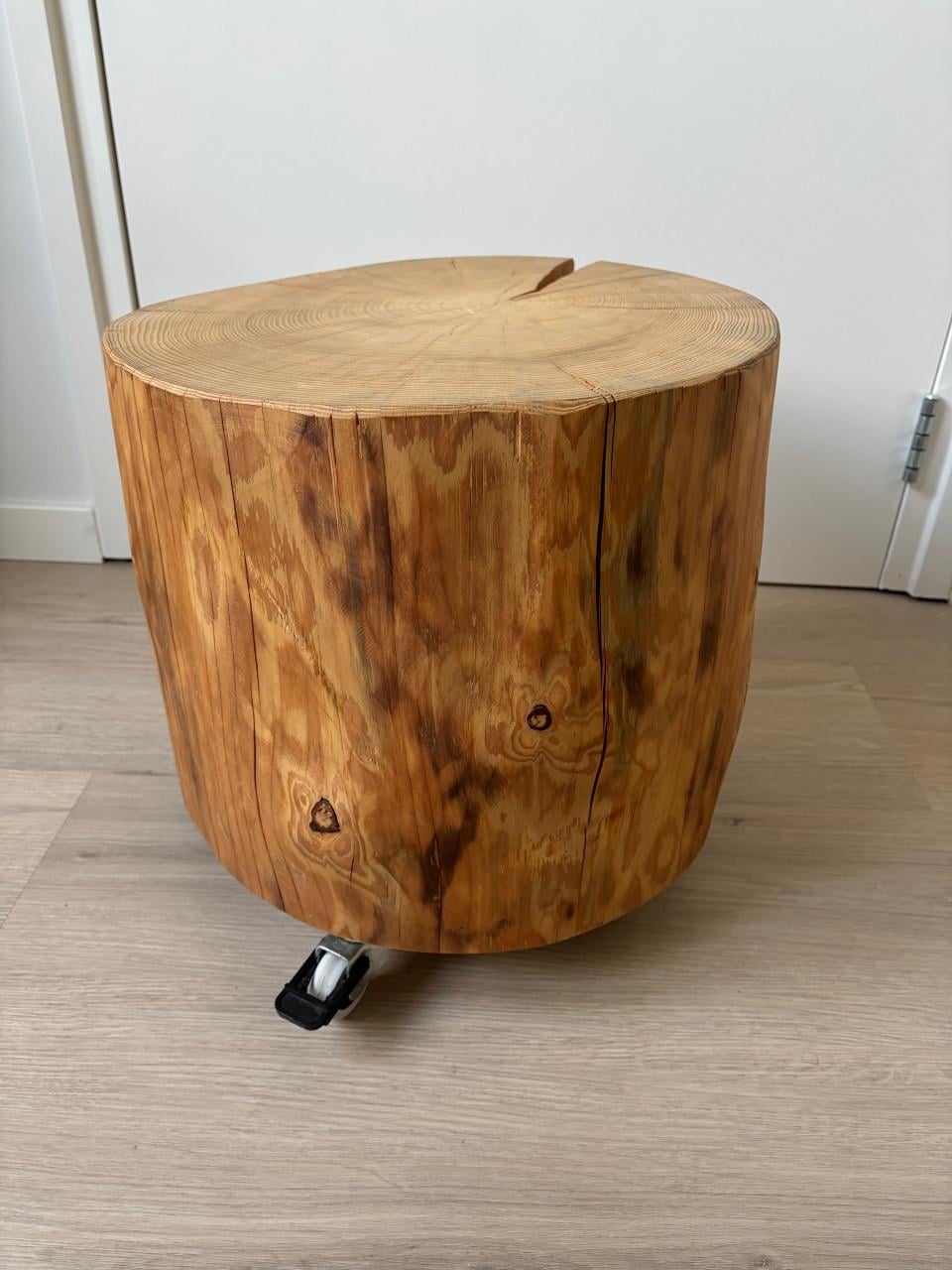 Houten boomstam bijzettafel