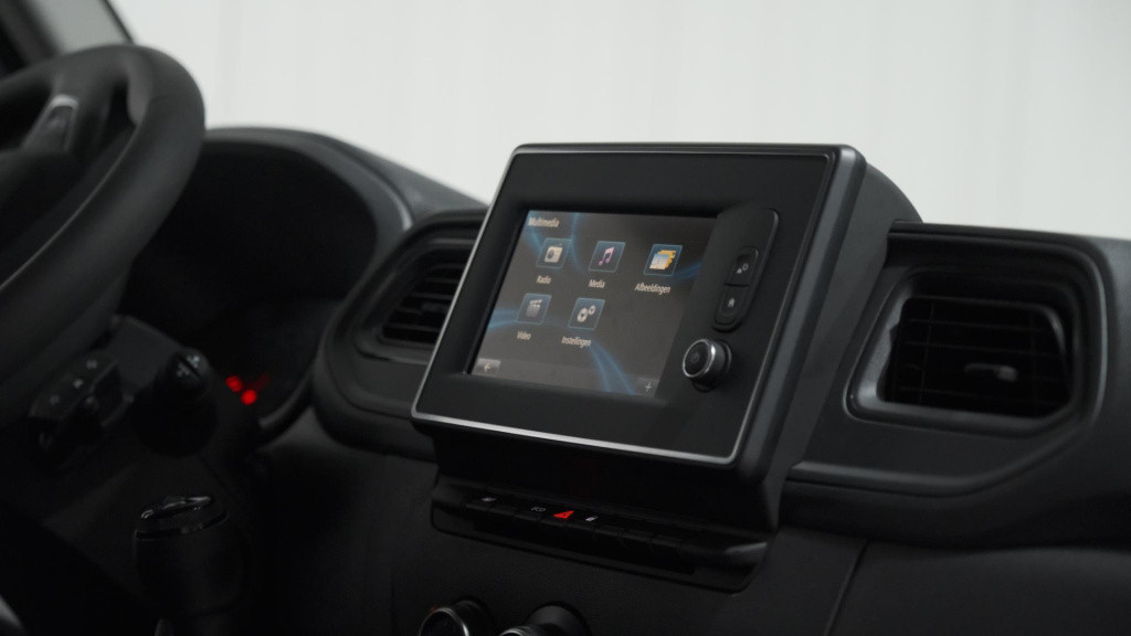 Renault Master t33 2.3 dci 135 l2h2 comfort | direct leverbaar | navigatie 