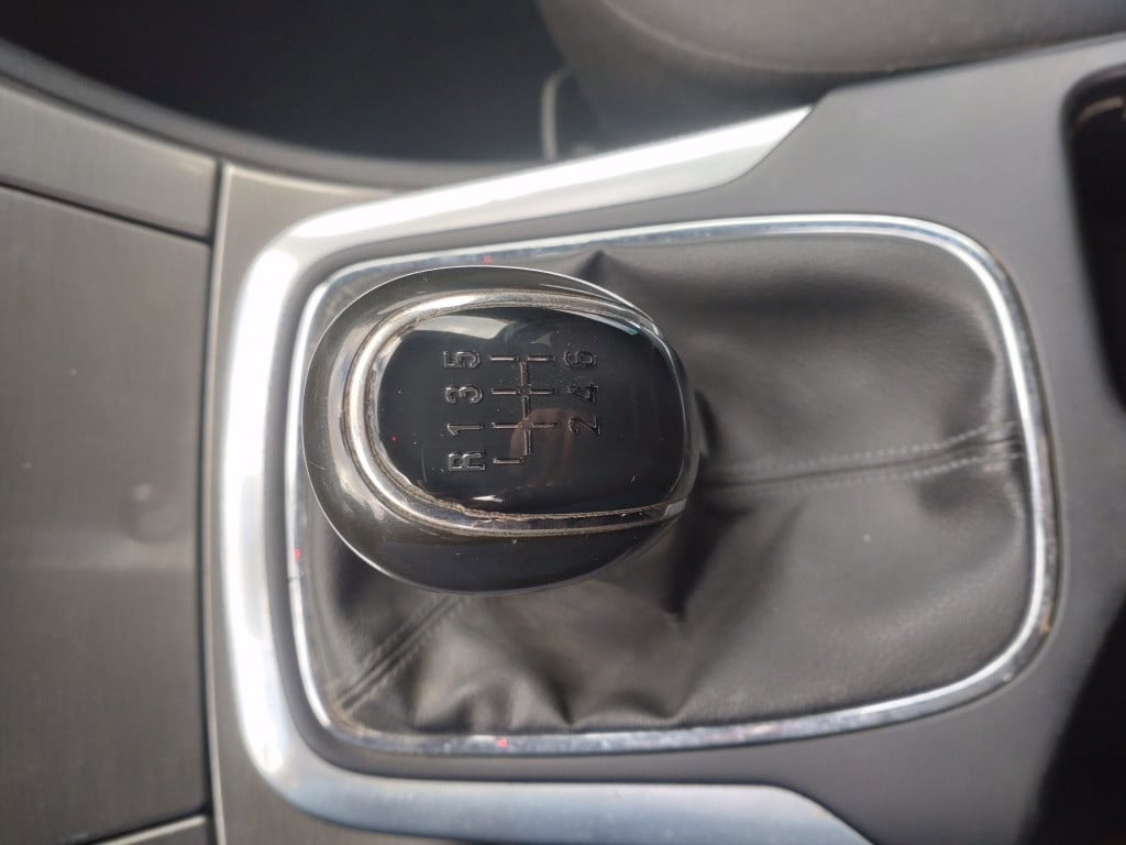 Opel Insignia 1.8 edition