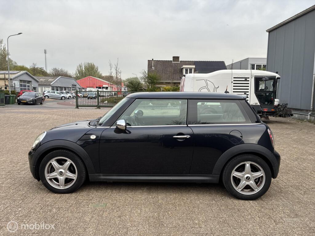 Mini 1.6 Cooper Chili Airco Navi kmst170.254 Nap BJ2008
