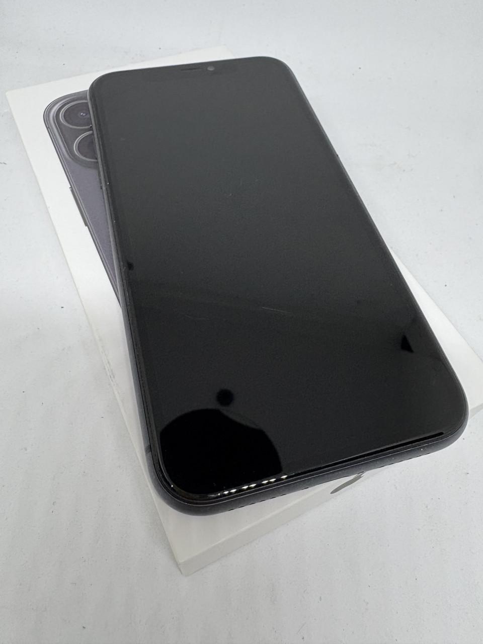 IPhone 11  zwart  64GB
