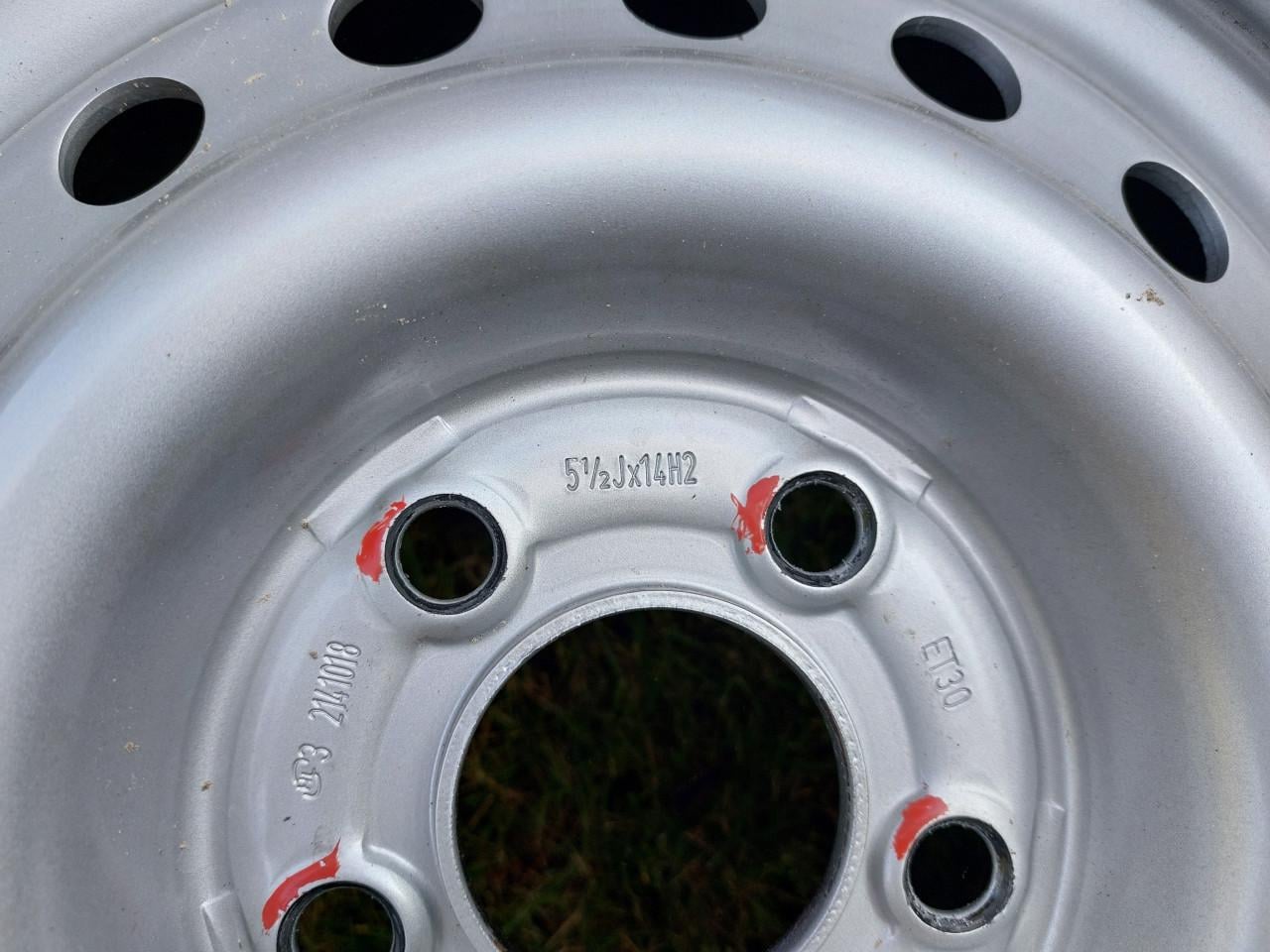 Nieuwe Alko Chassis velgen+banden