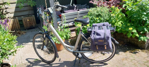 Elektrische fiets, Stella.Twee stuks