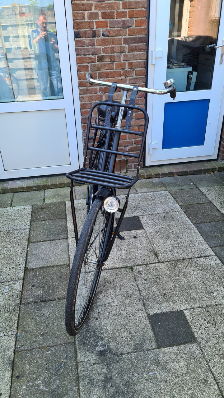 Dames fiets 28inch-met voordrager-traprem achter-