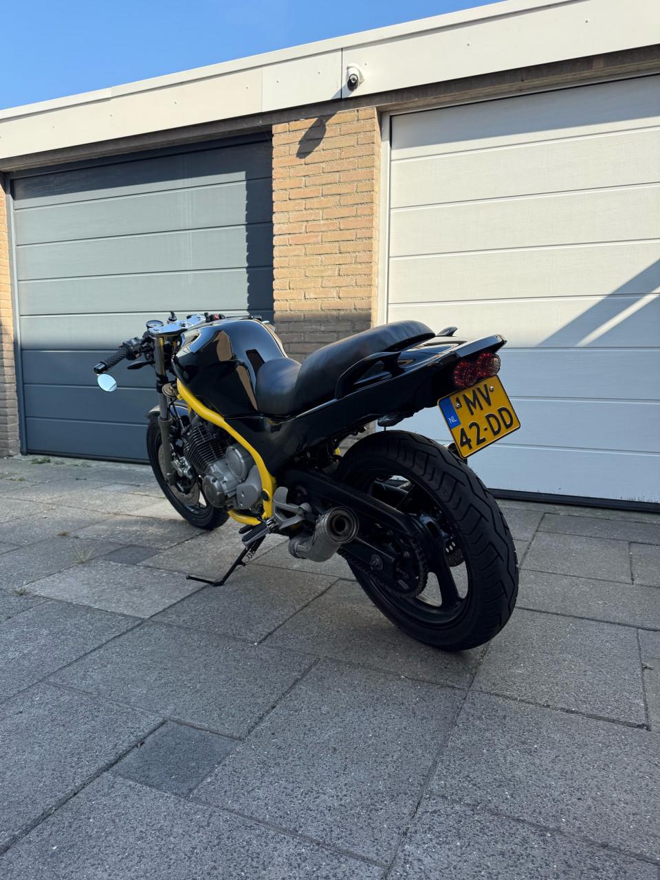 Yamaha XJ600S 4BR Naked