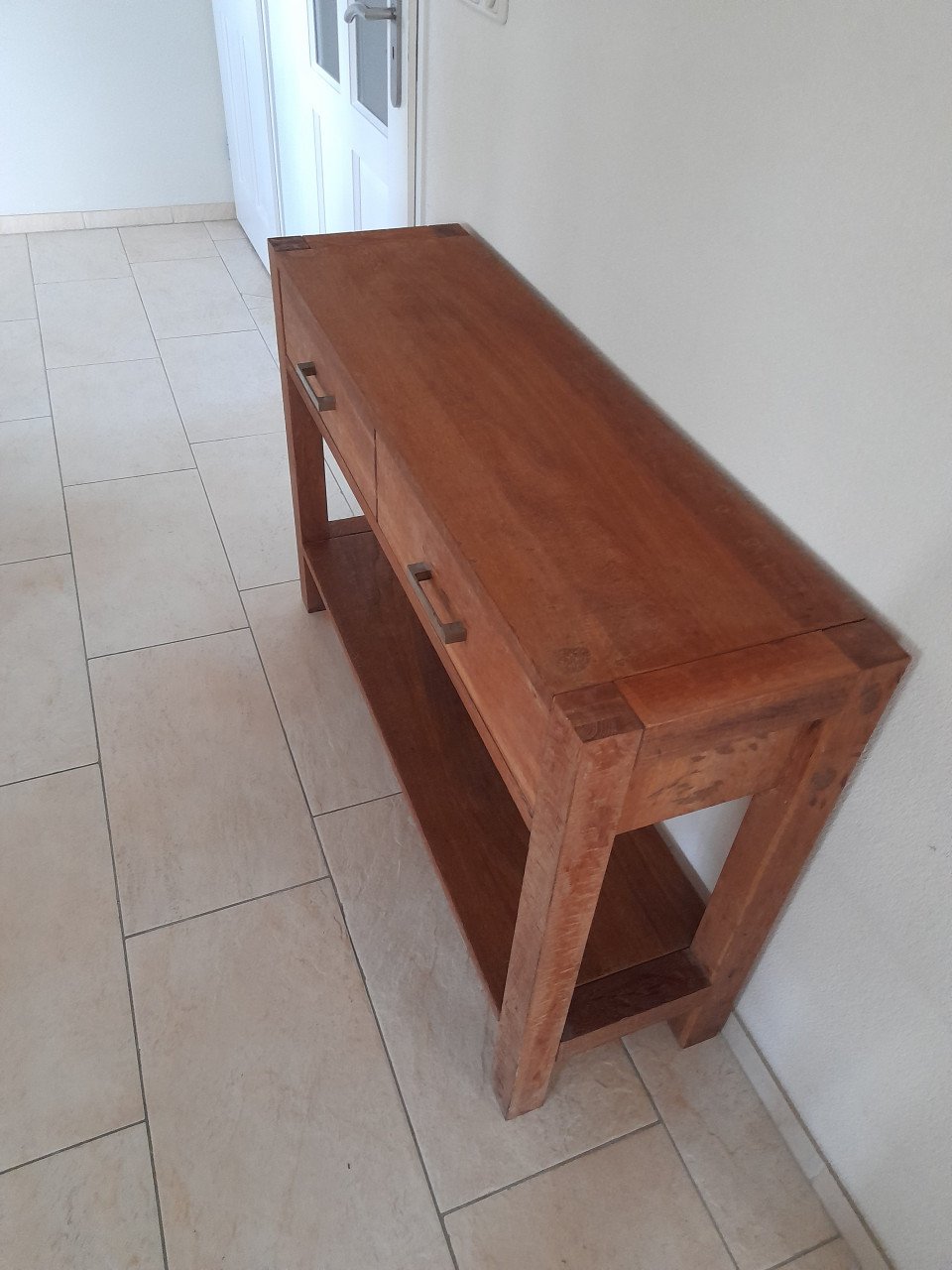 Houten side table  35 x 120 x 80H (in goede staat )