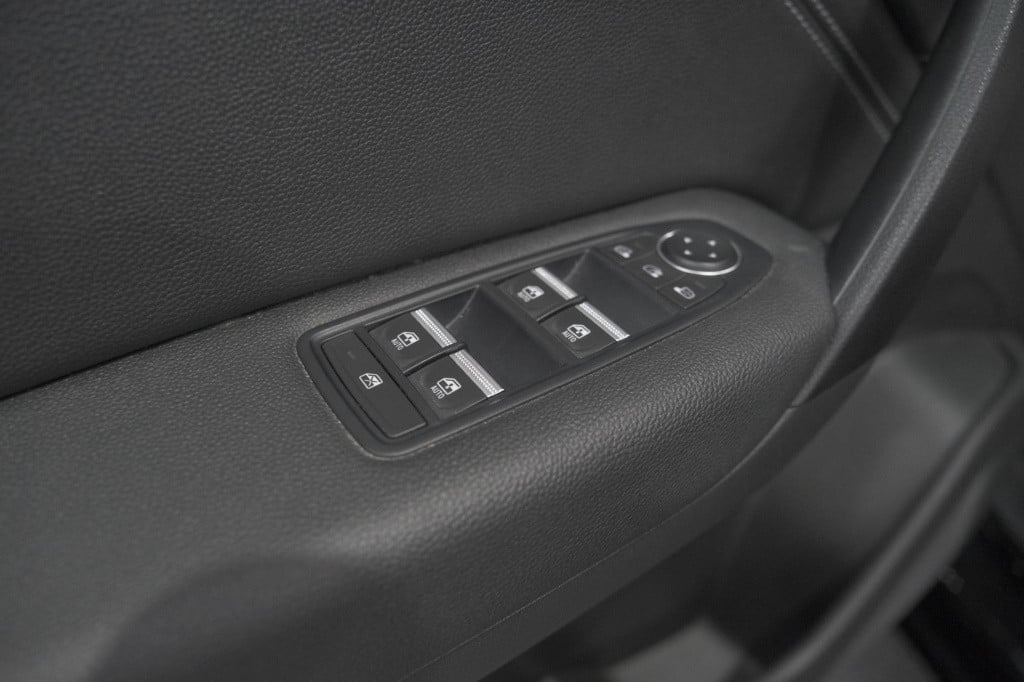 Renault Captur 1.6 e-tech full hybrid 145 techno | pack full screen | camer