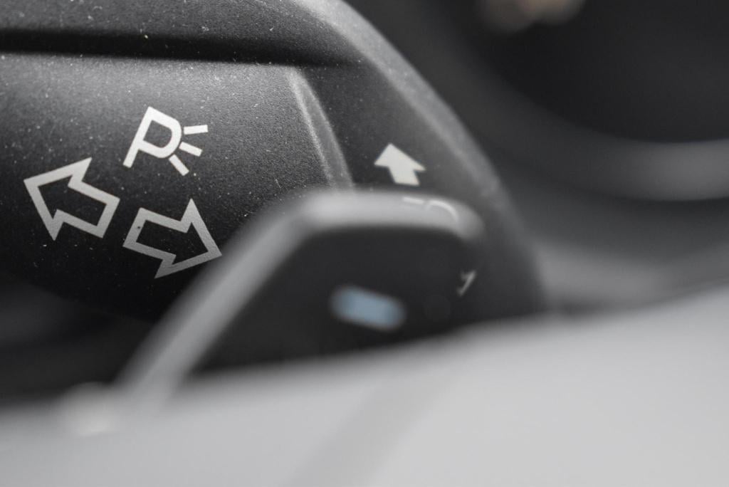 Ford Kuga 1.5 ecoboost vignale | automaat | elektrisch wegklapbare trekhaak