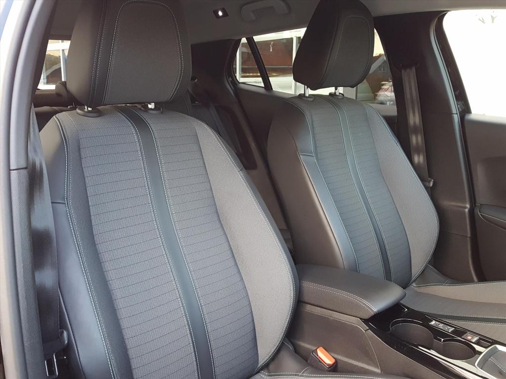 Peugeot 2008 1.2 pt 100pk allure trekhaak afneembaar | navigatie | apple ca