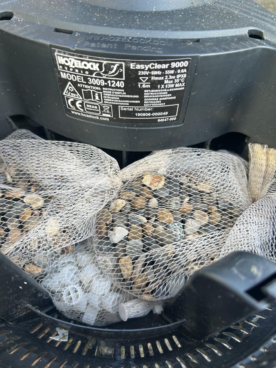 Te koop hozelock cyprio  easy clear 9000 sterke en zuinige Vijverpomp